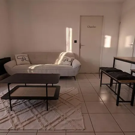 T2 Confort - Parking Gratuit * カルカソンヌ