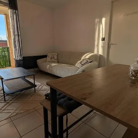 T2 Confort - Parking Gratuit アパート *